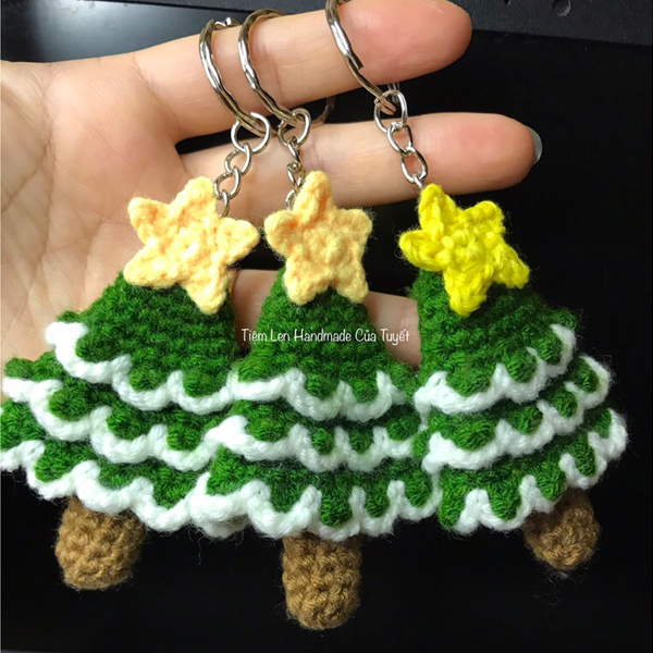 Móc khóa cây thông noel bằng len