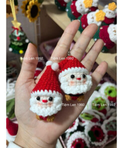 Móc khoá Ông già Noel mini handmade bằng len (5cm
