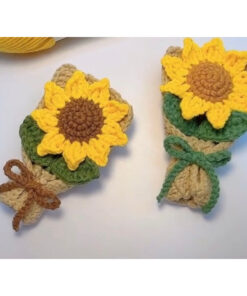 Móc khoá bó hoa mini bằng len handmade/ Tiệm len 1992