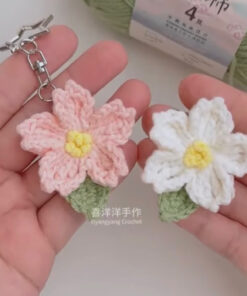 Móc khoá hoa anh đào bằng len handmade